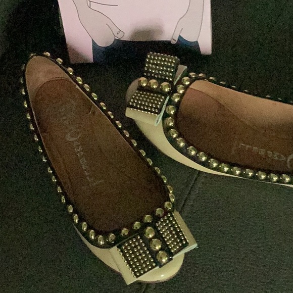 Women flats in beige with gold bow - Picture 2 of 2